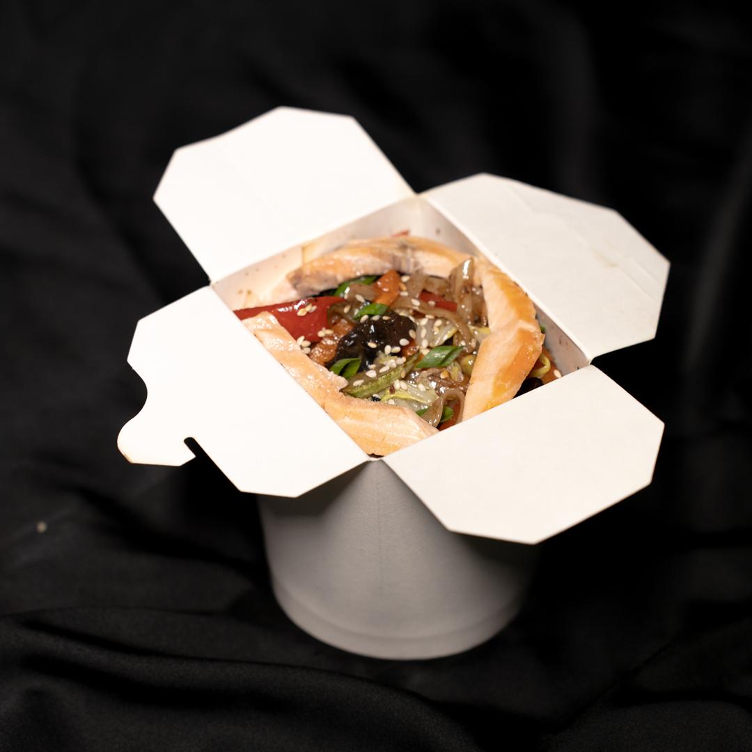 Суши город, Донецк, WOK, Падтай с лососем